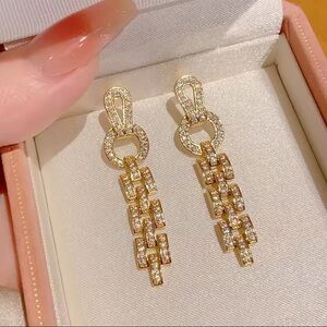 Anthropologie Gold Chain Link Earrings